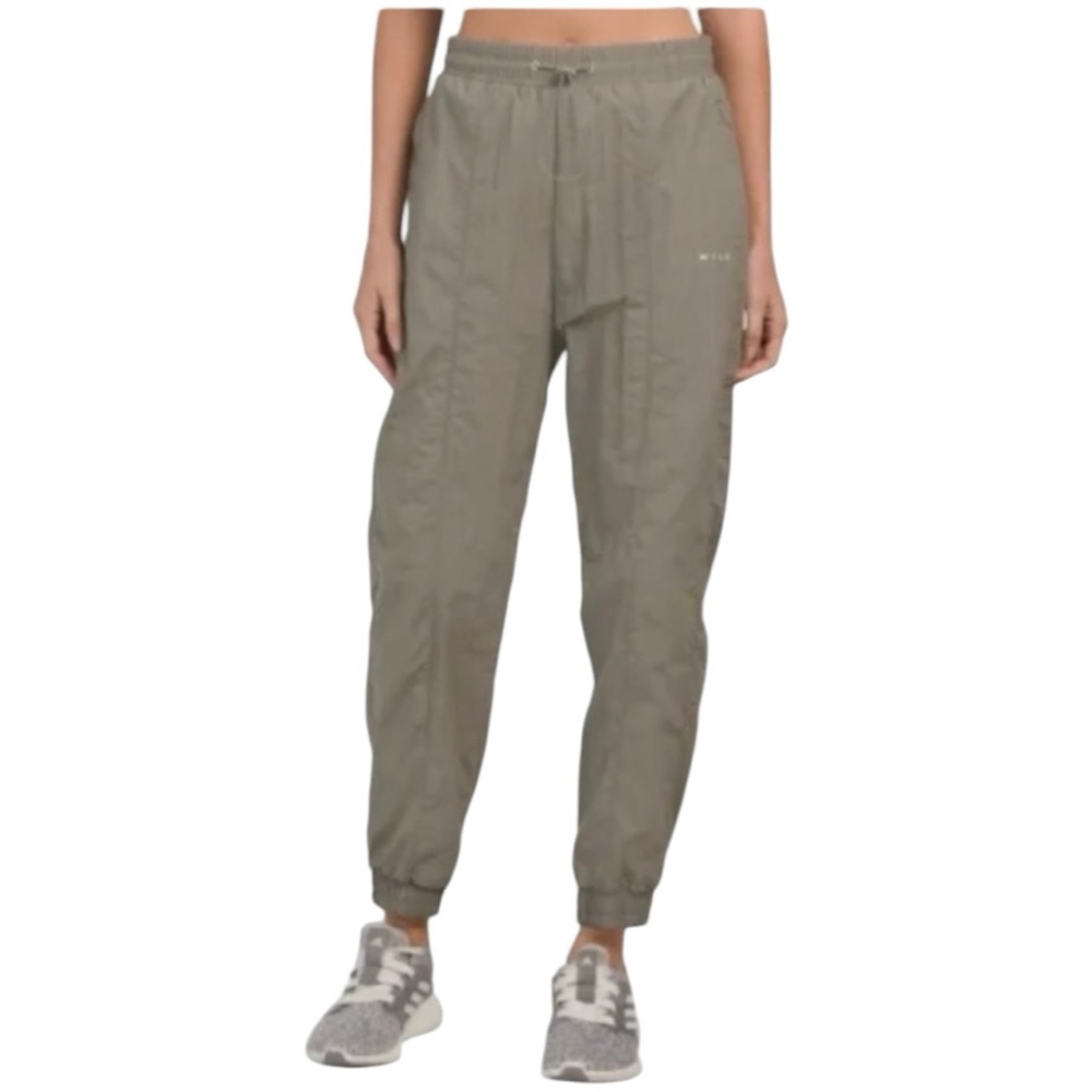 WILO The Label Sage Green Parachute Jogger Pants Size M